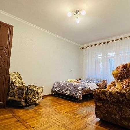 Flat Near The Sea Apartment Gagra Bagian luar foto