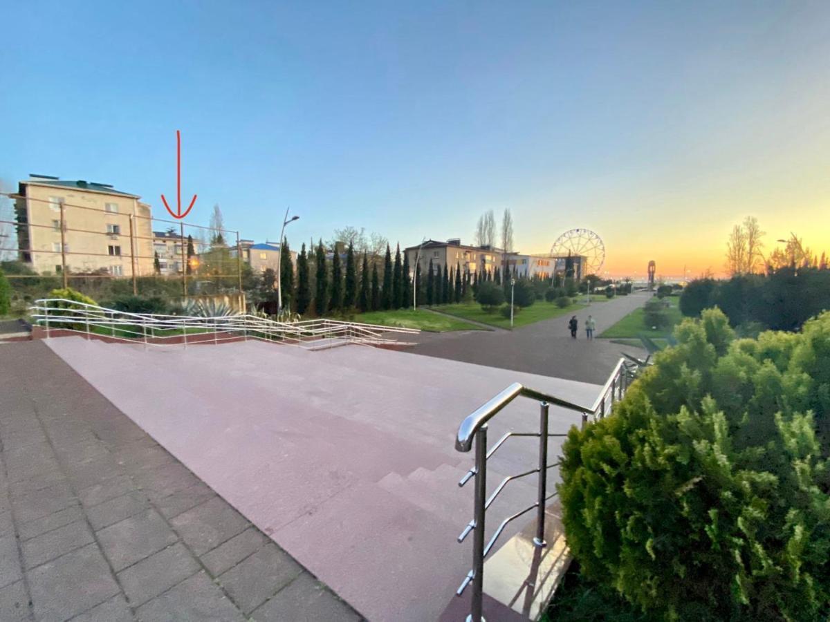 Flat Near The Sea Apartment Gagra Bagian luar foto