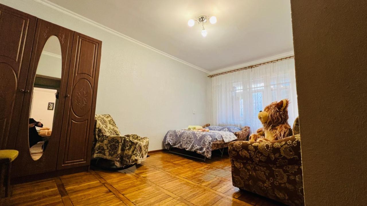 Flat Near The Sea Apartment Gagra Bagian luar foto