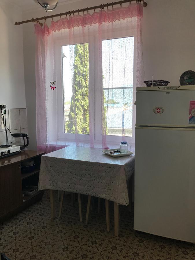 Flat Near The Sea Apartment Gagra Bagian luar foto