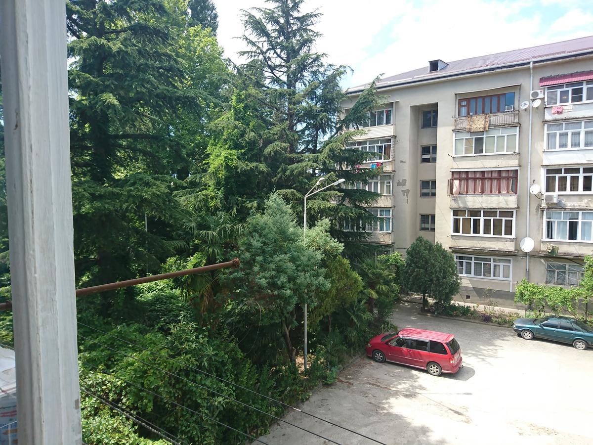 Flat Near The Sea Apartment Gagra Bagian luar foto